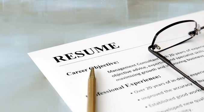 Read more about the article Things Students Should Know Before Writing Their First Resume?